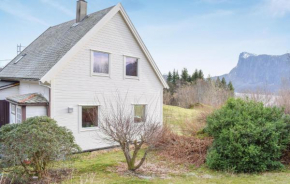 Lovely Home In Sørbøvåg